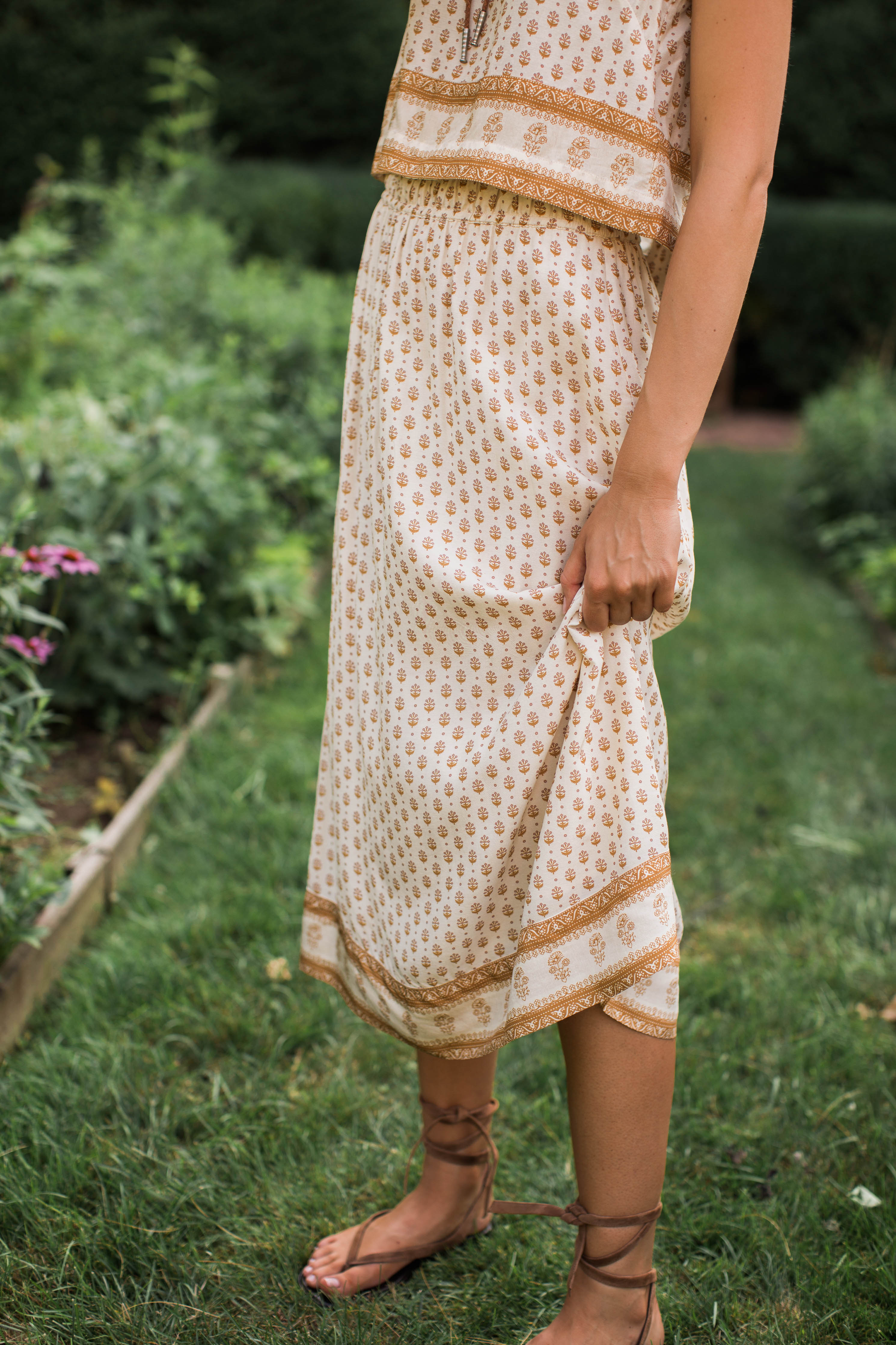 Lydia Midi Skirt - Dune Mini Petunia